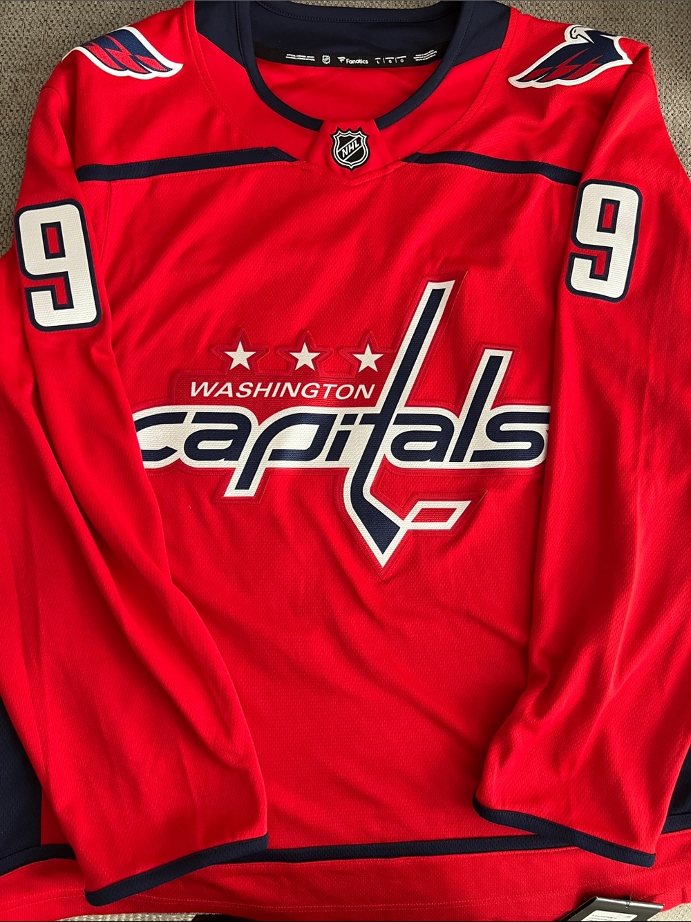 Brand new! Fanatics Washington Capitals Red Crewneck Hockey Jersey-Backstrom
